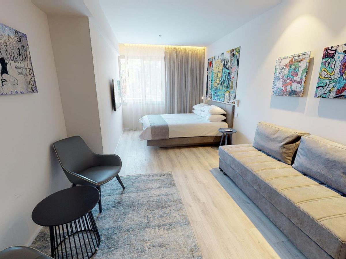 Link Hotel & Hub By Dan Hotels Тел Авив Екстериор снимка