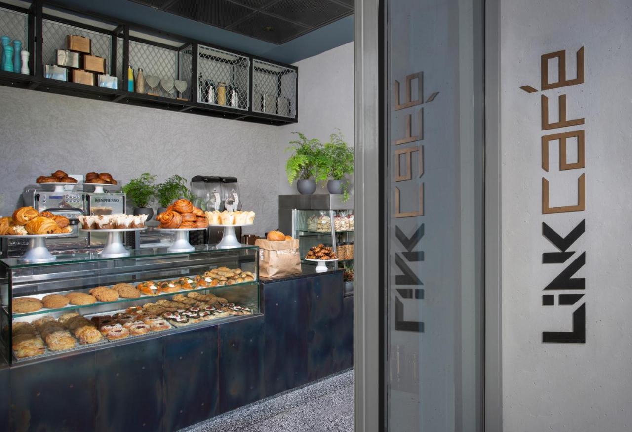 Link Hotel & Hub By Dan Hotels Тел Авив Екстериор снимка